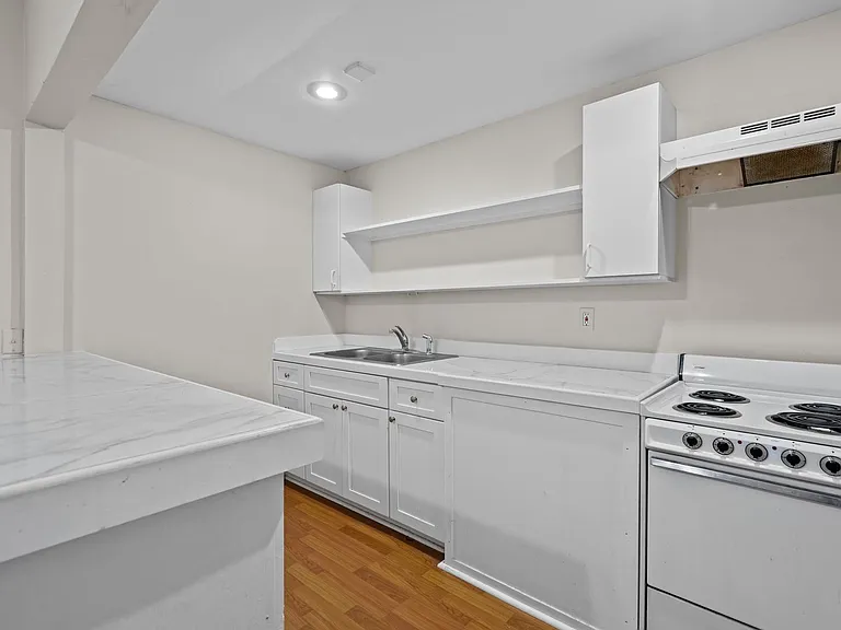 25 Desoto Pl — Photo 19