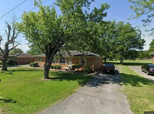 111 Holley St, Hopkinsville, KY 42240