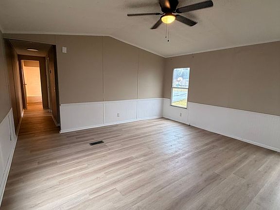 5th image of 534 Constitution Dr