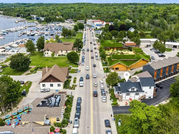10678 N Bay Shore Dr Unit 1, Sister Bay, WI 54234