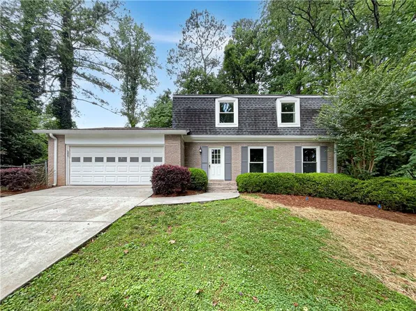 3362 Cardinal Lake Dr, Duluth, GA 30096