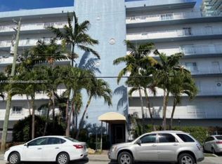 677 NE 24th St APT 203, Miami, FL 33137
