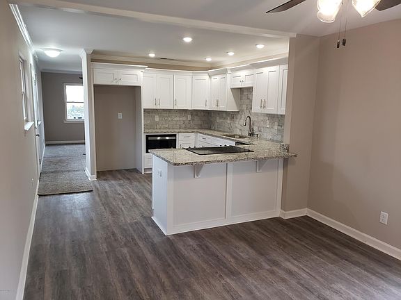 4th image of 5410 Cedarwood Dr