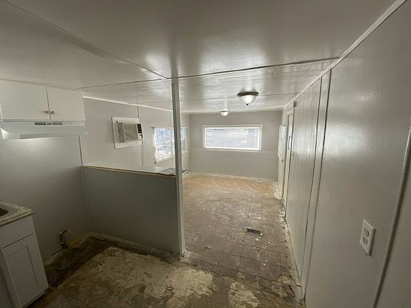 3rd image of 3642 Boulder Hwy Trailer 3