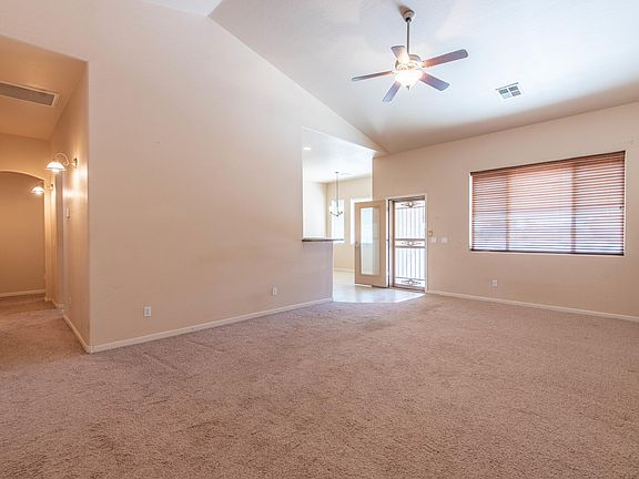 2nd image of 2810 N Mallee Pl