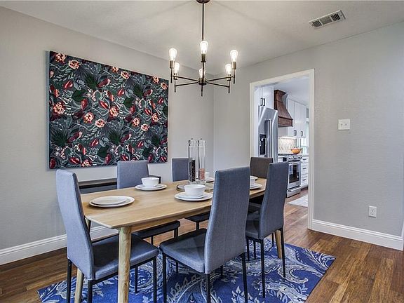 5th image of 837 Glen Oaks Blvd