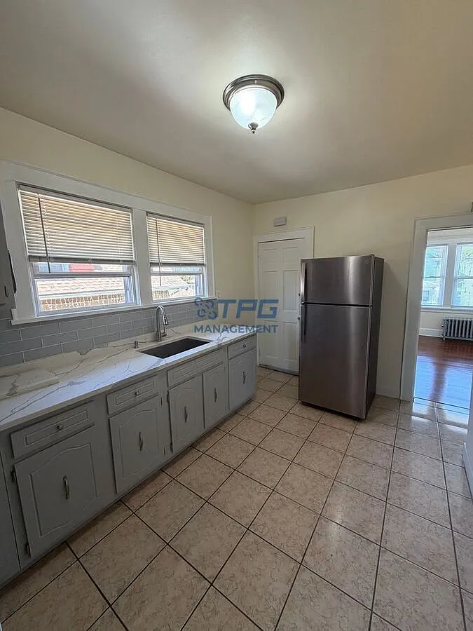 Renovated 2BR Apartment | Water Included | Updated 2025 Kitchen | Bright Sunroom | Paterson, NJ — Photo 2
