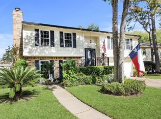 15814 Lakecliffe Dr, Houston, TX 77095