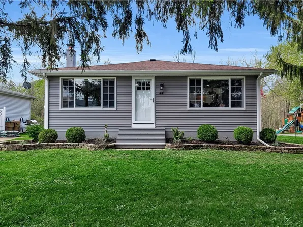 44 Park Ave, Depew, NY 14043