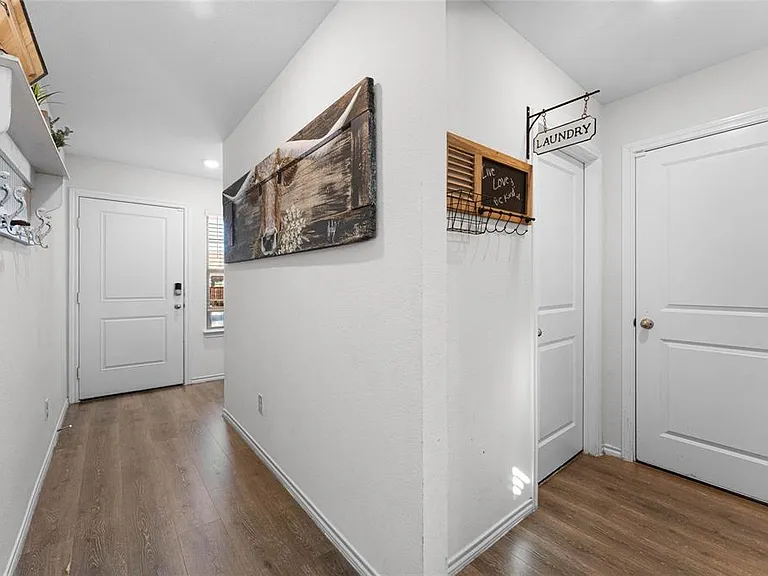 2104 Puma St — Photo 12
