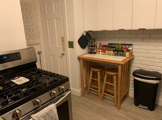 31 Fenimore Blvd, Springfield, MA 01108