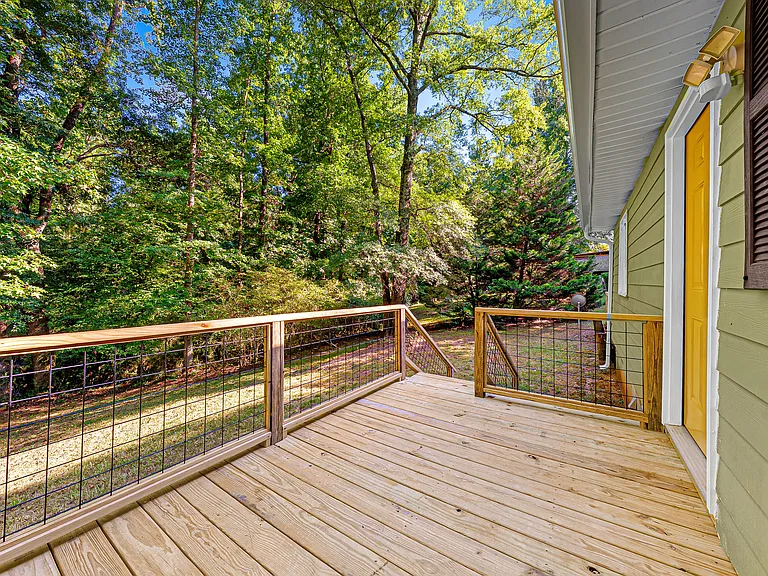 407 Veterans Dr — Photo 25