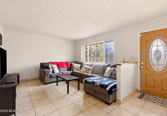 5th image of 3420 S Santee Ave