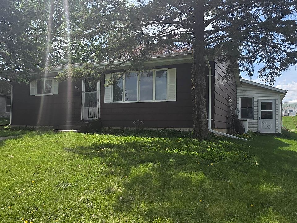 1st image of 133 Jackson St