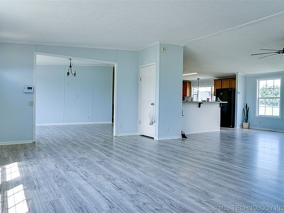 4th image of 14259 S Willow Dr