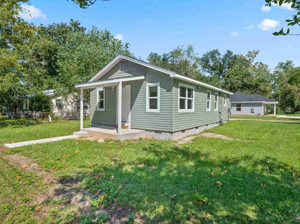 200 Rocky Ave, Cantonment, FL 32533