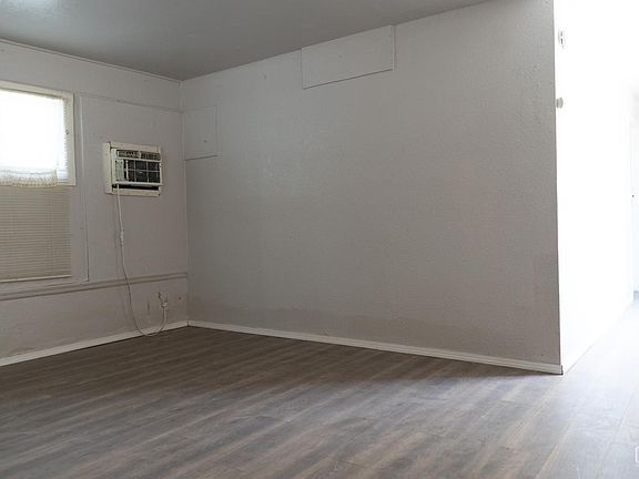 5th image of 2396 Brite St