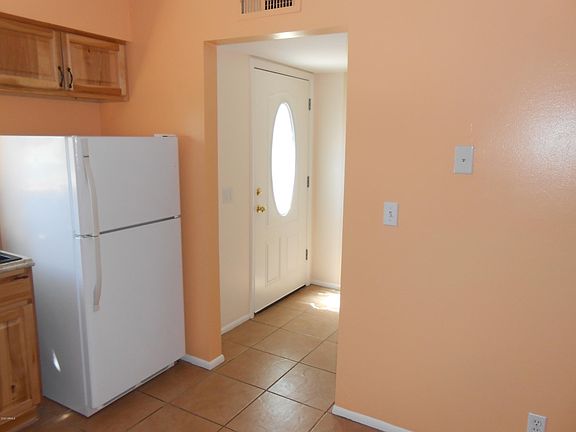 5th image of 623 N Lesueur Cir