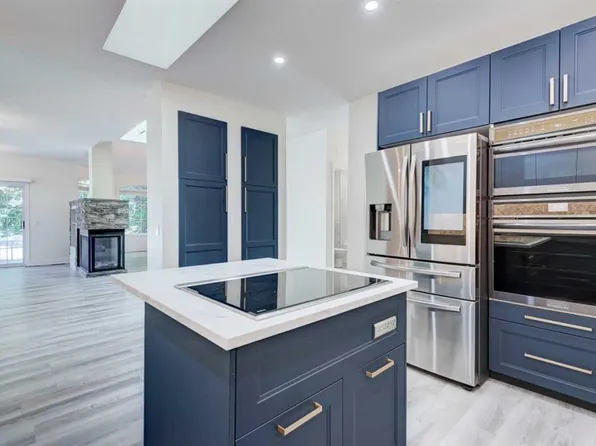 47 N Christie Park Ter SW, Calgary, AB T3H 3B4