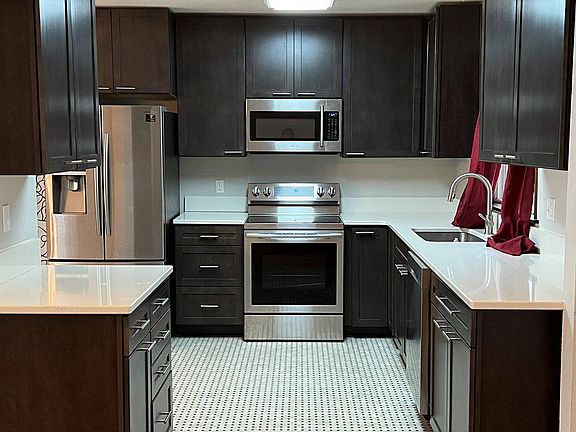3rd image of 2922 SE 136th Ave
