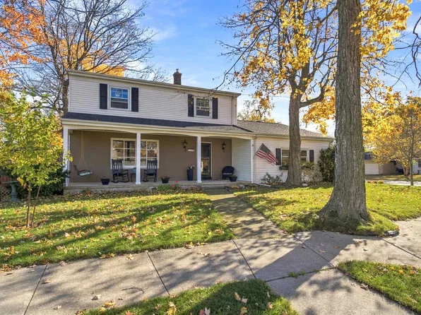 1708 Oakridge Ave, Kaukauna, WI 54130