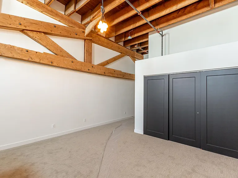 174 S Howard St #17 — Photo 8