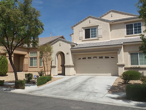 2nd image of 212 Sierra Breeze Ave