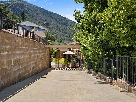 5th image of 8202 N Heights Drive