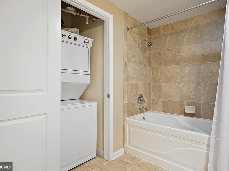 440 L St NW #904 — Photo 14