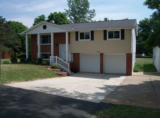 15814 N Brougham Dr, Chillicothe, IL 61523