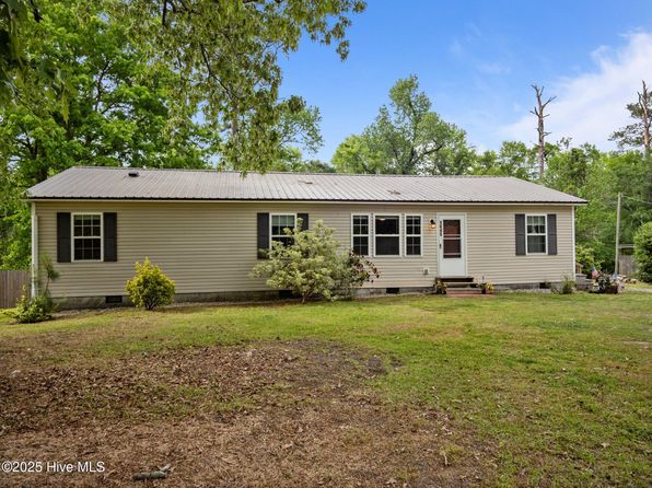 1645 Riggs Road, Maysville, NC 28555