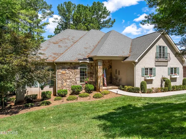 300 Marsh Hawk Dr, Vonore, TN 37885