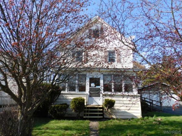 325 Ontario St, Lockport, NY 14094