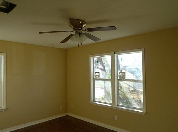 4th image of 105 Avenue W