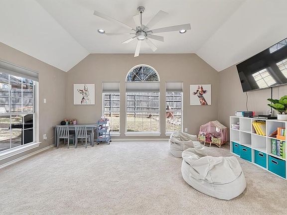2nd image of 5105 Heatherdale Dr