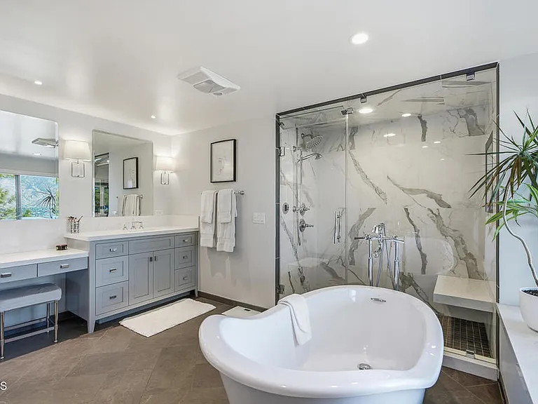 290 Saint Katherine La Canada — Photo 32