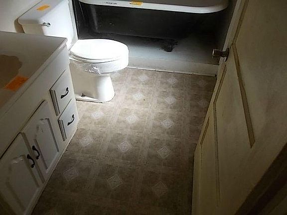 2nd image of 10669 Walton Dr