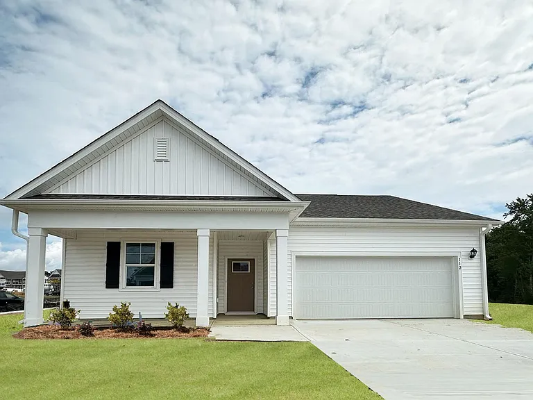 112 N Farmhouse Dr — Photo 1