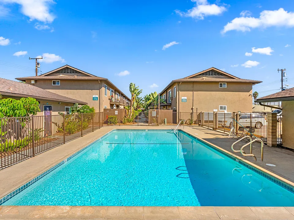 Elmwood Apartments