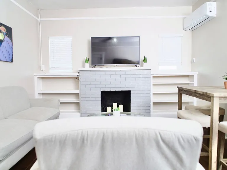 12 E University Blvd #16 — Photo 18