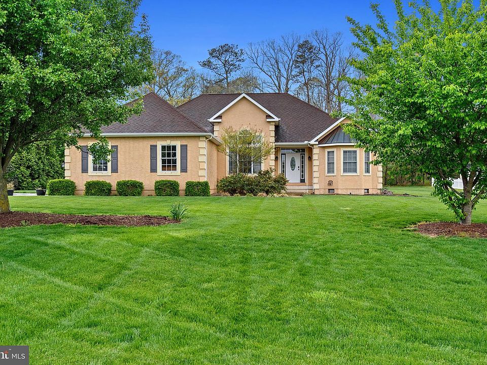 1st image of 24980 Prestwick Dr