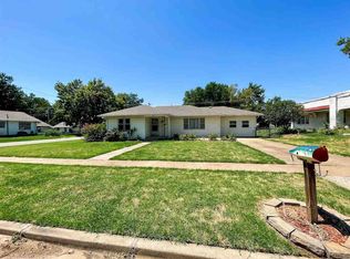 701 N 7th St, Tonkawa, OK 74653