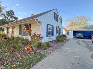 614 Franklin St, Elgin, IA 52141