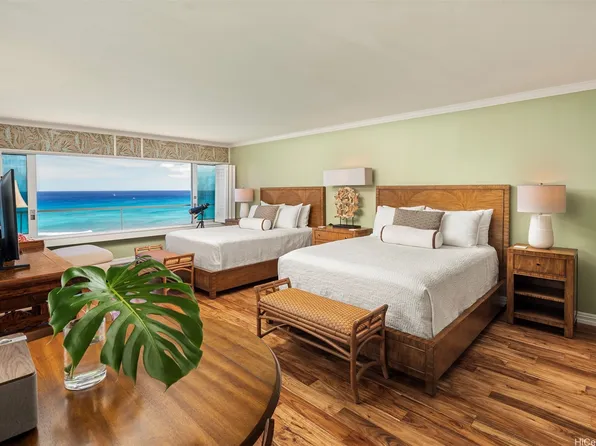 2895 Kalakaua Ave APT 1403, Honolulu, HI 96815