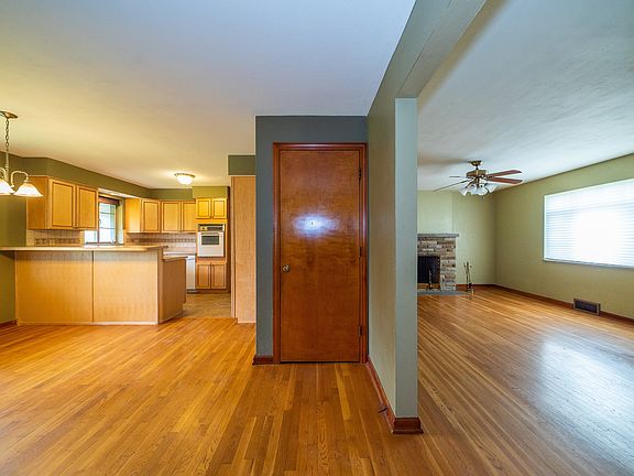 5th image of 4626 Belvedere Ln
