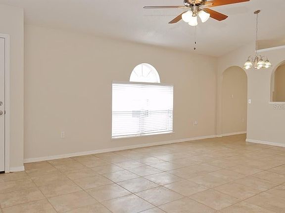 4th image of 30528 Birdhouse Dr