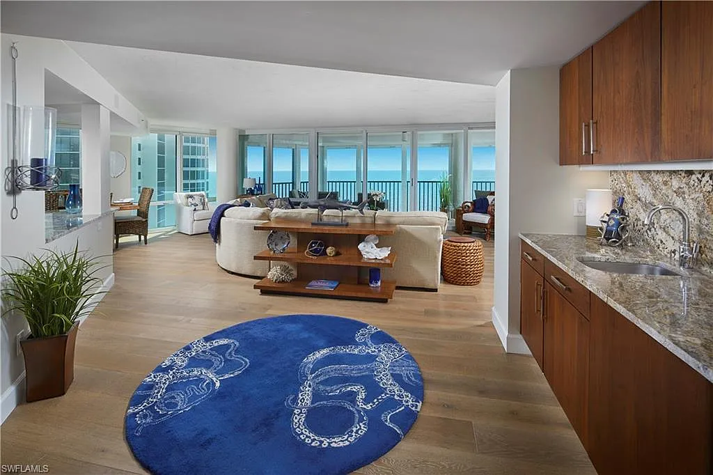 2 bed, 2.0 bath, 1862 sqft, $21,500 — Photo 3