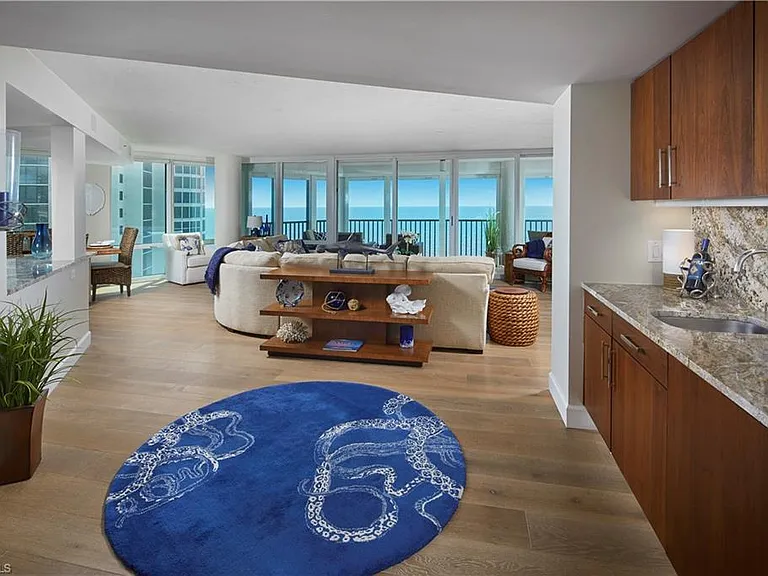 4651 Gulf Shore Blvd N #901 — Photo 3