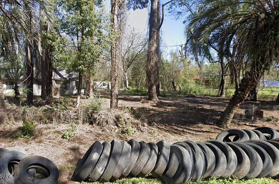 2nd image of 1421 LANE Circle E
