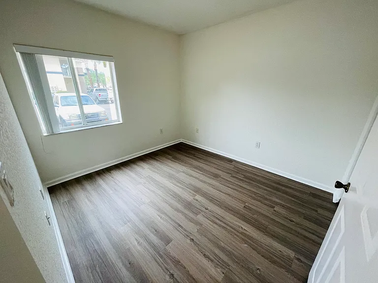 1055 Golden Lakes Blvd #212 — Photo 12